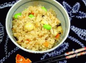 はなびし草の蓮の実とツナの炊き込みご飯-レシピのメイン写真
