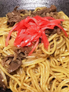 新玉ねぎともやしの牛肉ごちそう焼きそば-レシピのメイン写真