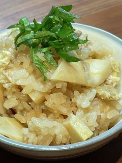 オリーブオイルが決め手!筍の炊き込みご飯-レシピのメイン写真