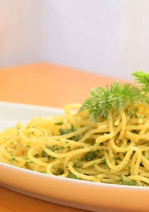 人参の葉でジェノベーゼ風パスタ-レシピのメイン写真