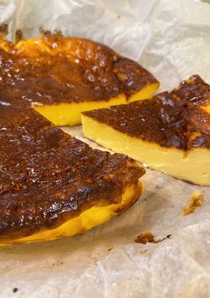 牛乳で！混ぜるだけ簡単バスクチーズケーキ-レシピのメイン写真