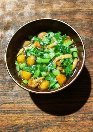 なめこと大根菜の減塩醤油スープ-レシピのメイン写真