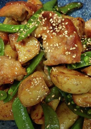 春限定☆新じゃがと鶏もも肉の甘辛炒め♪-レシピのメイン写真