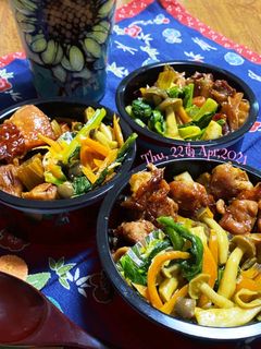 焼き鳥丼弁当(小松菜の甘カレ炒め)-レシピのメイン写真