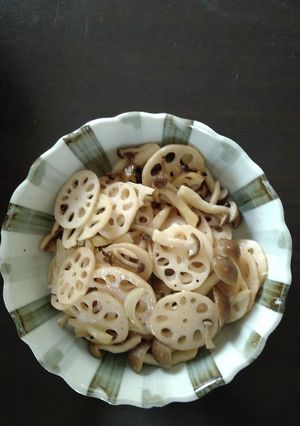 レンコンとしめじのペペロンチーノ風-レシピのメイン写真