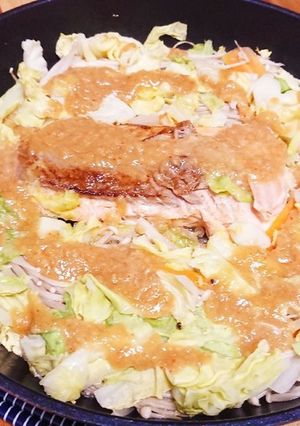 お手軽簡単☆味噌ウマ鮭のちゃんちゃん焼き-レシピのメイン写真