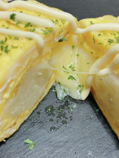 簡単ポテサラ卵焼き(チーズ入り)-レシピのメイン写真