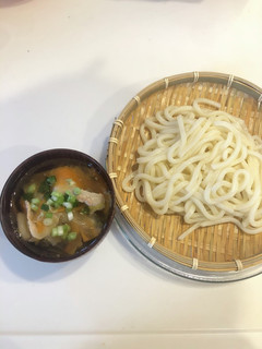 お肉の旨味が美味しい、肉つけうどん-レシピのメイン写真