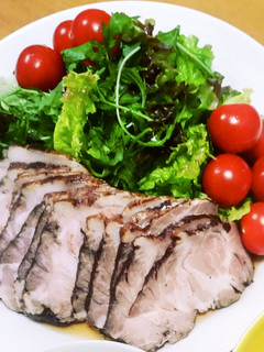 簡単!!豚肉の紅茶煮☆すっぱくないタレ♪-レシピのメイン写真