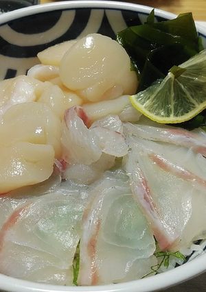 ほたてと鯛のさっぱりレモン塩丼-レシピのメイン写真