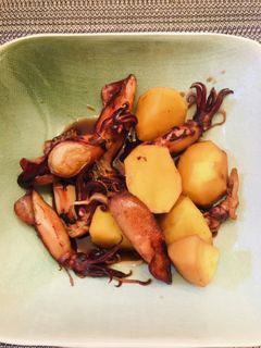 ヤリイカとじゃがいもの煮物-レシピのメイン写真