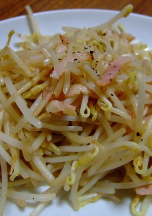 もやしとベーコン炒め-レシピのメイン写真