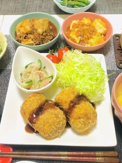 子供が喜ぶカレーコロッケで夕飯の献立-レシピのメイン写真