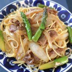รูปของ 簡単！牛肉と春野菜の香りパスタ