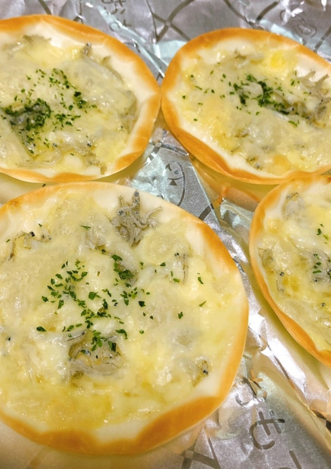 餃子の皮で簡単しらすマヨピザ-レシピのメイン写真