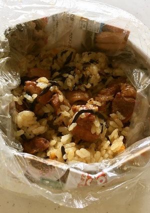 パッククッキングで炊き込みごはん-レシピのメイン写真