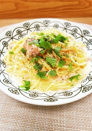 簡単！サーモン塩辛のクリームパスタ-レシピのメイン写真