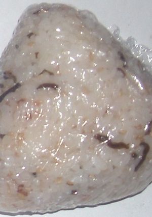 塩昆布＆鰹節＆白ごまのおにぎり-レシピのメイン写真