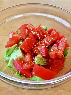 ポン酢で!アボカドとトマトのサラダ-レシピのメイン写真