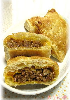 ミートソースで簡単♡カレー風味ミートパイ-レシピのメイン写真