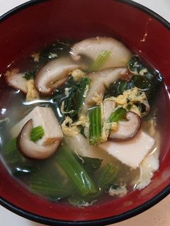 簡単!豆腐ほうれん草椎茸の和風生姜スープ-レシピのメイン写真