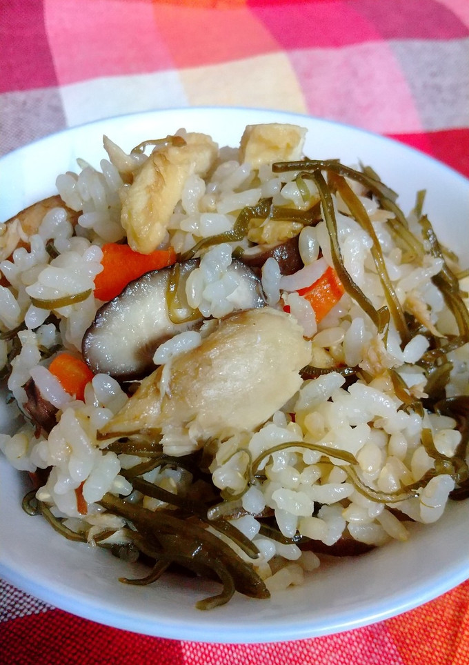 サバ缶の炊き込みご飯-レシピのメイン写真