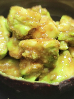味噌がポイント☆アボカドのごま和え-レシピのメイン写真