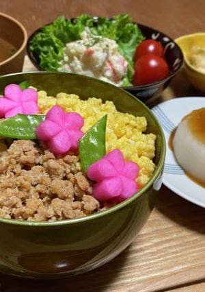 彩りそぼろ丼-レシピのメイン写真