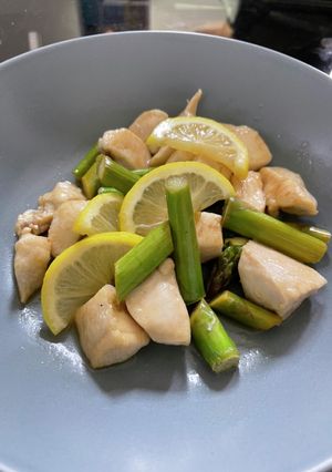 鶏肉とアスパラガスのレモン炒め-レシピのメイン写真