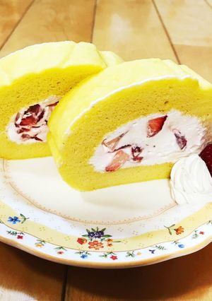 苺ロールケーキ♪乳&小麦不使用♪-レシピのメイン写真