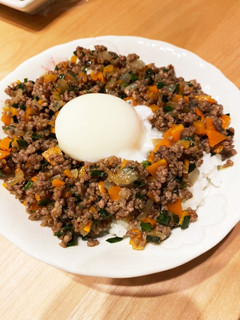 ガパオ風丼-レシピのメイン写真