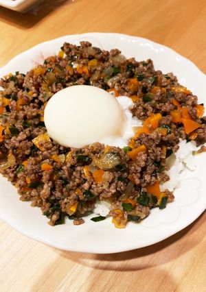 ガパオ風丼-レシピのメイン写真