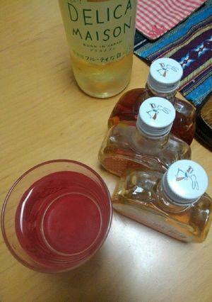 オレンジキュラソーカクテル-レシピのメイン写真