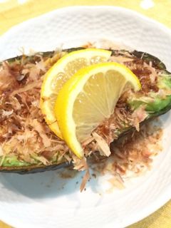 アボカドは、こうして食べる!-レシピのメイン写真