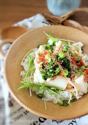 朝ごはんにも!包丁・火いらずの豆腐丼-レシピのメイン写真