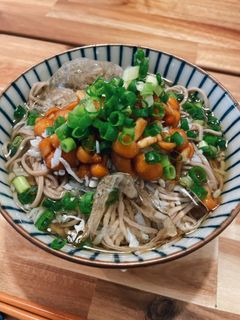 ランチに♪しらすとなめこの冷たい蕎麦-レシピのメイン写真