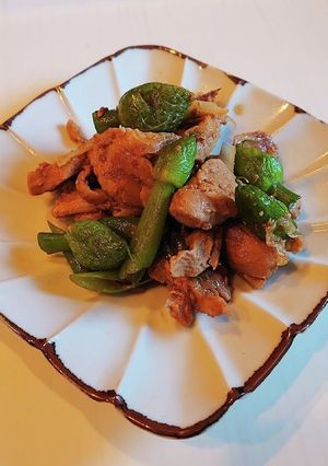 ネギ坊主と鶏ちゃんの炒め物-レシピのメイン写真