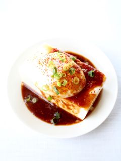 焼肉のたれで簡単【温玉たれ奴】-レシピのメイン写真