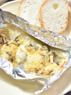 旨味凝縮!牡蠣&チーズのホイル焼き-レシピのメイン写真