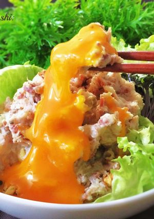 コンビーフとナッツの燻製マヨポテサラ-レシピのメイン写真