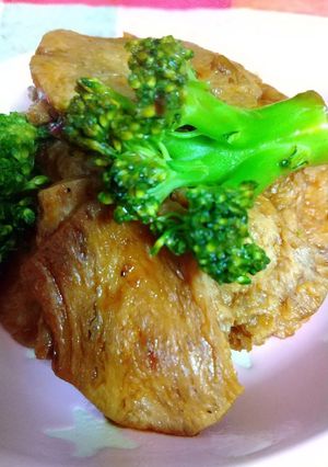 畑のお肉とブロコッリーの焼き肉のたれ炒め-レシピのメイン写真
