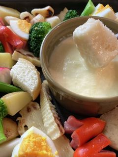 ホットプレートde簡単♡チーズフォンデュ-レシピのメイン写真