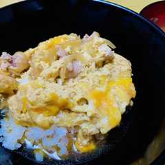รูปของ すき焼きのタレで作る親子丼