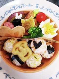 ころころおにぎり幼稚園弁当-レシピのメイン写真
