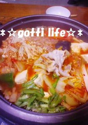うまうまキムチ鍋-レシピのメイン写真