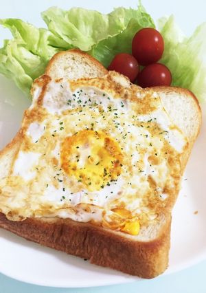 とろっとたまごのお窓パン-レシピのメイン写真