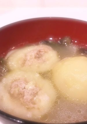 餃子の残りでモチモチじゃが豚スープ＊-レシピのメイン写真