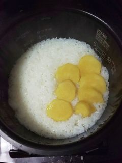 炊飯器で♡簡単 ふかし芋 !同時調理-レシピのメイン写真