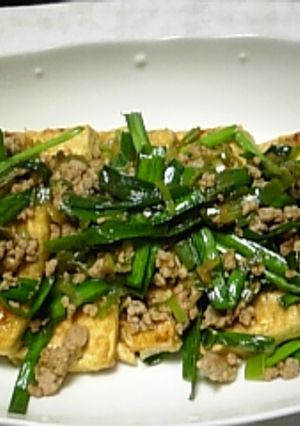 ★豆腐とﾆﾗ･挽肉のﾎﾟﾛﾎﾟﾛ炒め★-レシピのメイン写真