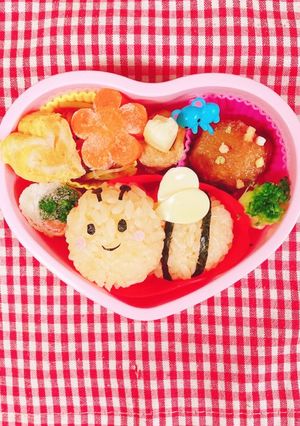 ハチさん　キャラ弁　デコ弁-レシピのメイン写真